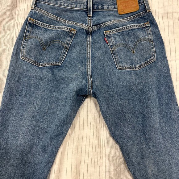 Levis Premium 501 Original Fit Jeans 29 x 30 Medium Indigo - Picture 4 of 6